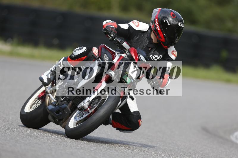 /53 16.09.2025 Track Day Domi Aegerter ADR/Gruppe gruen/7